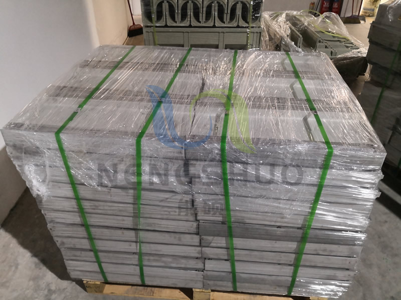 不鏽鋼隱形（xíng）井蓋案例